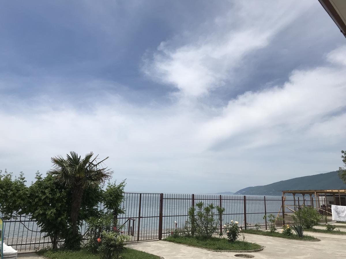 Davel Hotel Gagra Exterior foto
