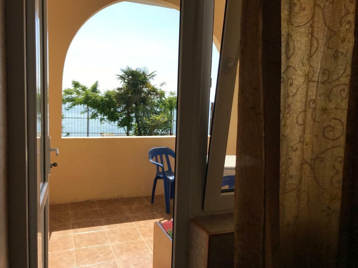 Davel Hotel Gagra Exterior foto